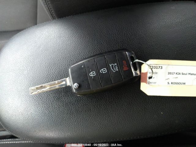 KNDJN2A20H7481372 KIA Soul Base