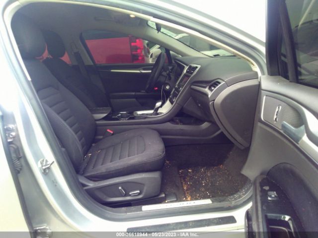 1FA6P0H74F5111742 Ford FUSION SE