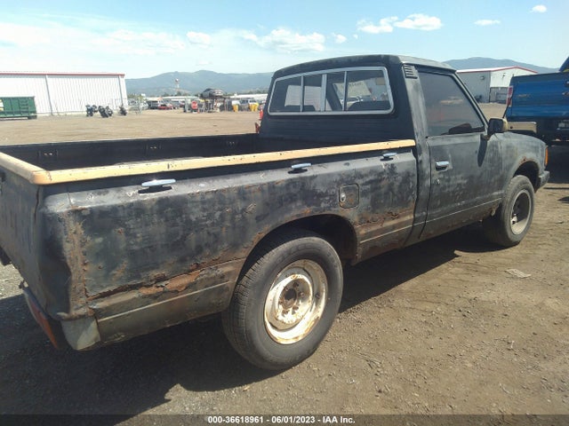 1981 DATSUN 720 STANDARD BED VIN: JN6MD01S6BW015587