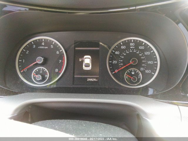 5XXG24J21NG101540 KIA K5 LX