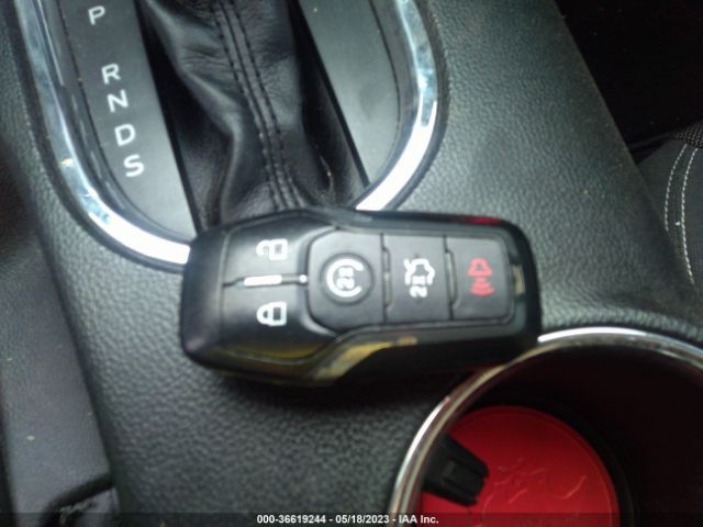 1FA6P8AM3G5327937 Ford Mustang V6