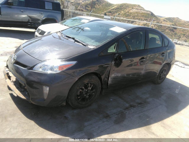 Toyota Prius Four 2015 JTDKN3DU6F0407838 Image 2