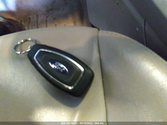3FADP4FJ0EM142525 Ford Fiesta Titanium