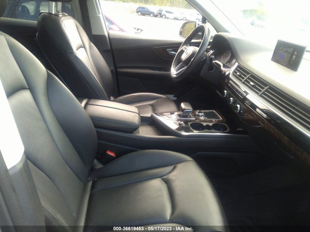 WA1LAAF75JD019703 Audi Q7 Premium Plus