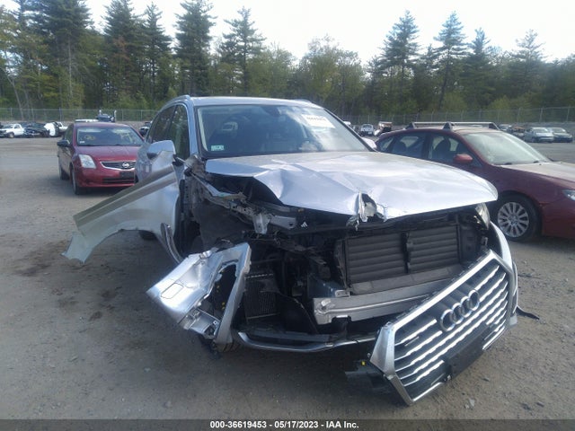 WA1LAAF75JD019703 Audi Q7 Premium Plus