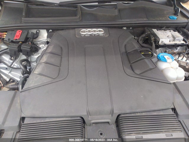 WA1LAAF70HD000681 Audi Q7 Premium Plus