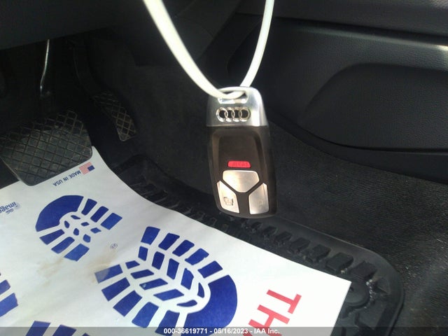 WA1LAAF70HD000681 Audi Q7 Premium Plus
