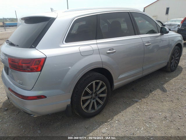 WA1LAAF70HD000681 Audi Q7 Premium Plus