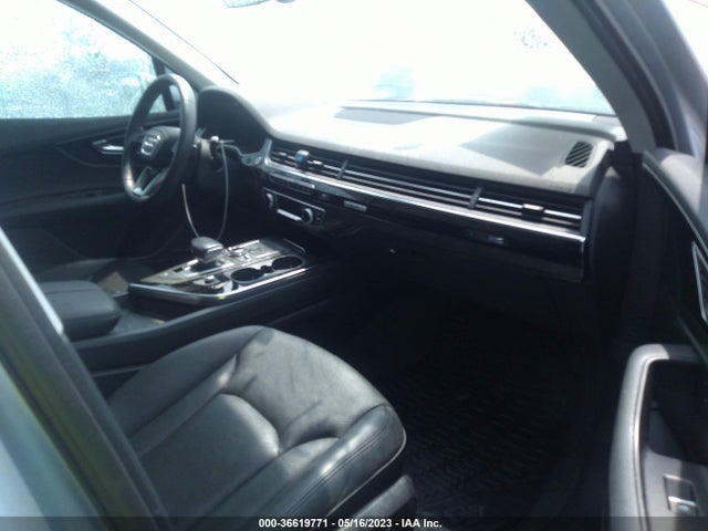 WA1LAAF70HD000681 Audi Q7 Premium Plus