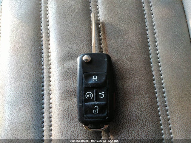 1VWCT7A32HC063503 Volkswagen Passat 1.8t Sel Premium