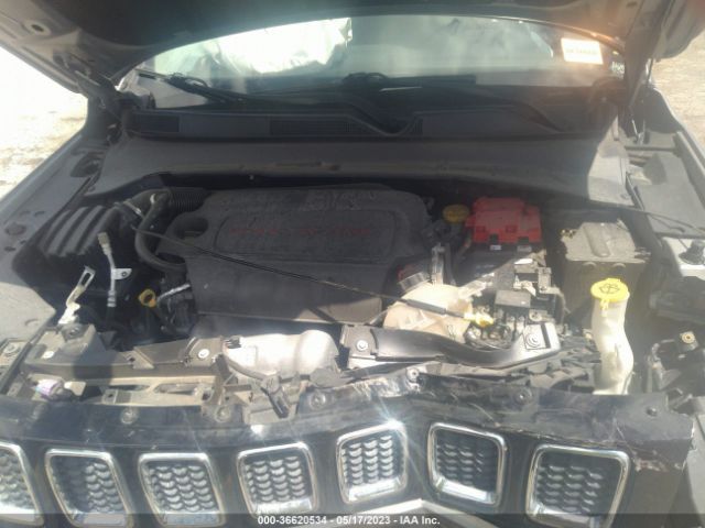 3C4NJDBB5KT601001 Jeep Compass Latitude