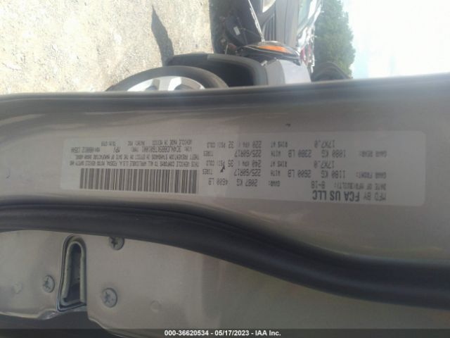 3C4NJDBB5KT601001 Jeep Compass Latitude