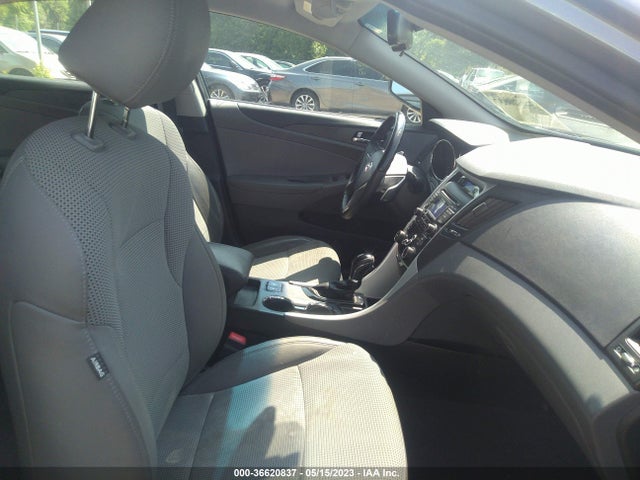 2013 HYUNDAI SONATA SE VIN: 5NPEC4AC1DH737195