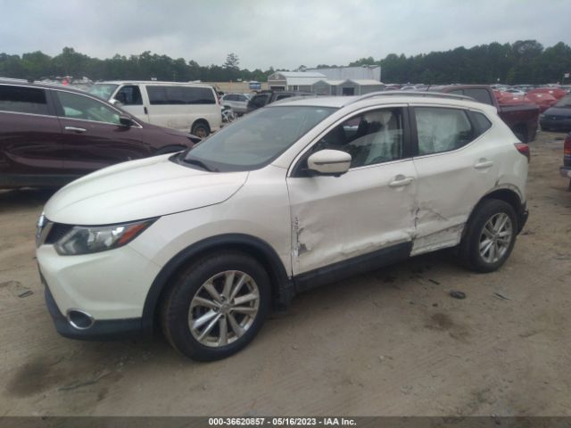 JN1BJ1CR0JW204255 Nissan Rogue Sport Sv