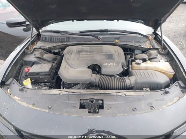 2C3CDXBG5JH306908 Dodge Charger Sxt