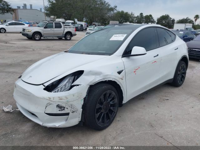 7SAYGDEE5NF462916 Tesla Model Y Long Range