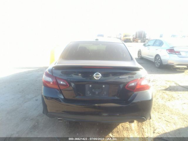 1N4AL3AP5JC284711 Nissan Altima 2.5 Sr