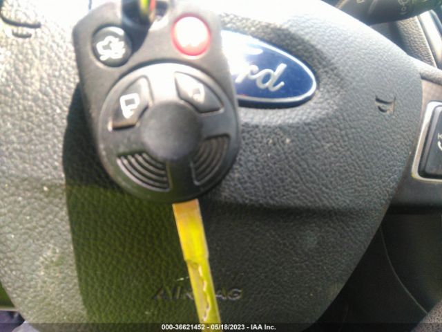 1FADP3F21GL377152 Ford FOCUS SE