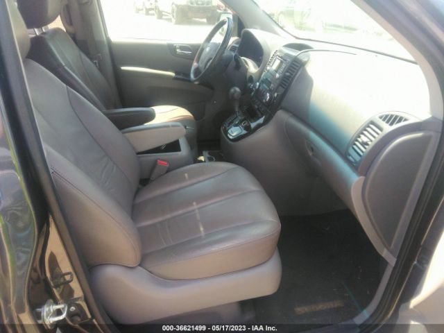 KNDMH4C78E6565563 KIA SEDONA EX