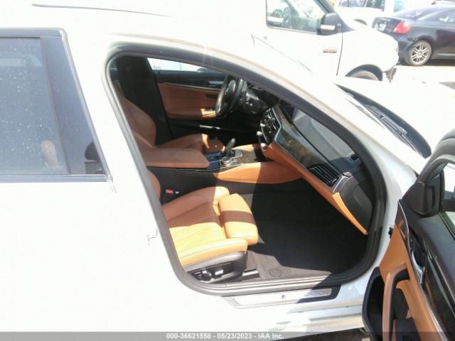 WBAJA5C35HG895425 BMW 5 Series 530i
