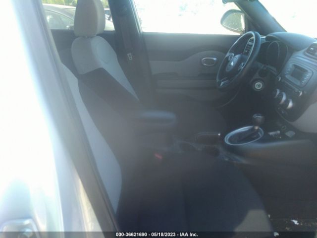 KNDJN2A22E7700599 KIA Soul Base