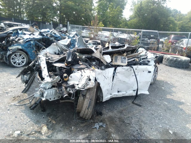 2011 JAGUAR XF SAJXA0JC5BMR95957 Photo 1