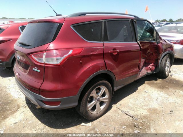 1FMCU0GX0GUA66339 Ford ESCAPE SE