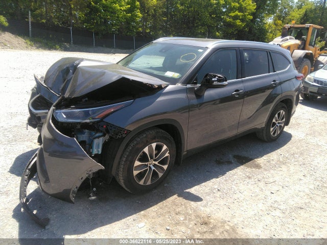 2021 TOYOTA HIGHLANDER XLE VIN: 5TDHZRBH1MS108310