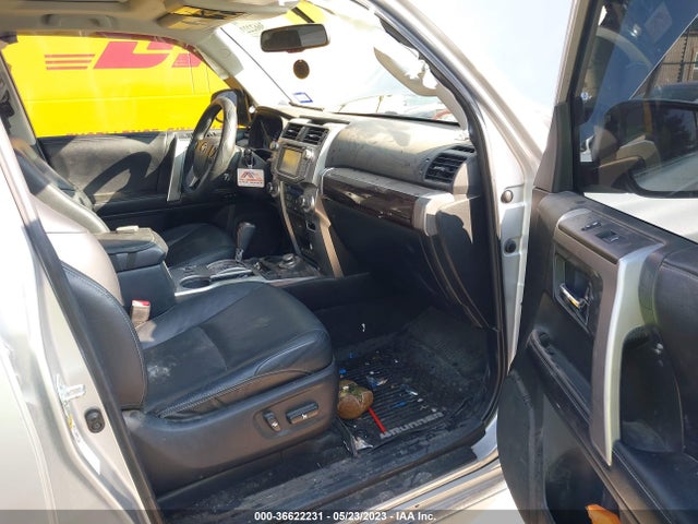 Toyota 4RUNNER SR5 2017 JTEBU5JR7H5428343 Image 6