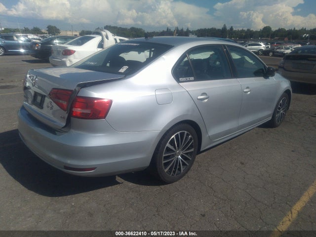 3VWD17AJ5FM246642 Volkswagen Jetta Sedan 1.8t Se