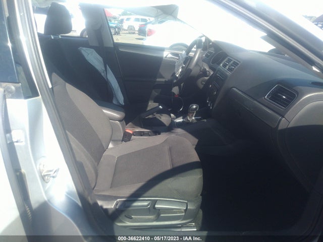 3VWD17AJ5FM246642 Volkswagen Jetta Sedan 1.8t Se