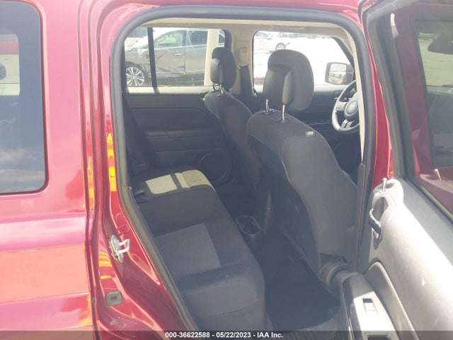 1C4NJPBB2FD281164 Jeep Patriot Sport