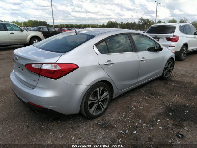 KNAFZ4A88F5364977 KIA FORTE EX