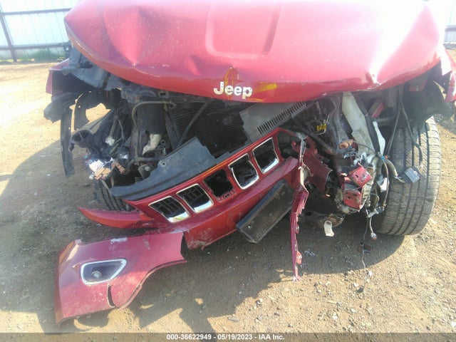 1C4RJFAG8FC905127 Jeep Grand Cherokee Laredo