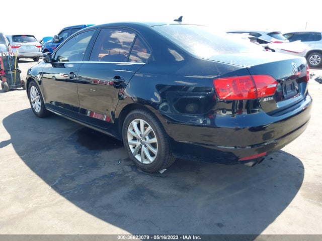 3VWD07AJXEM445879 Volkswagen Jetta Sedan Se W/connectivity