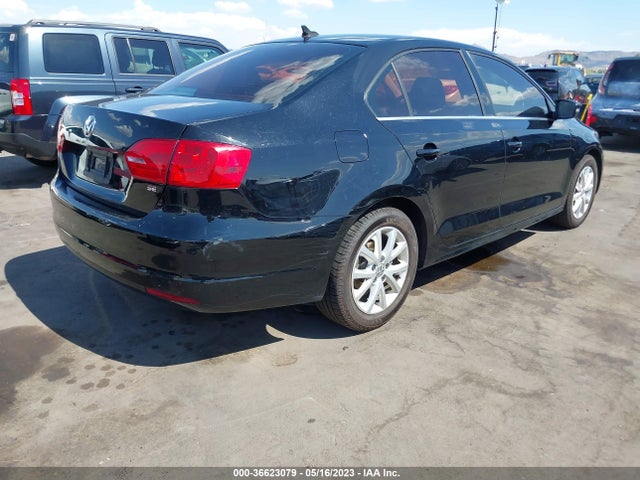 3VWD07AJXEM445879 Volkswagen Jetta Sedan Se W/connectivity