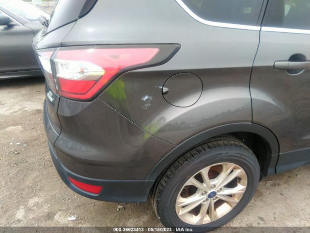 1FMCU0GD0HUA74898 Ford ESCAPE SE