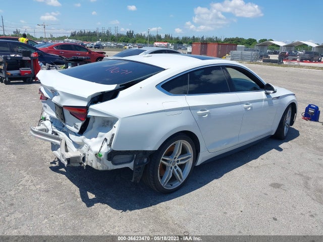 WAUENCF53JA010705 Audi A5 Sportback Premium Plus