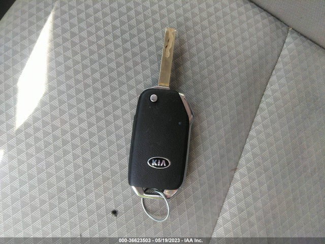 KIA SOUL LX 2020 KNDJ23AU1L7042416 Image 11