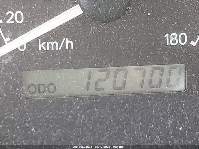 2002 TOYOTA COROLLA CE/S/LE VIN: 2T1BR12E02C585572