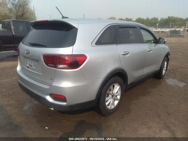 5XYPGDA55KG486023 KIA Sorento Lx V6