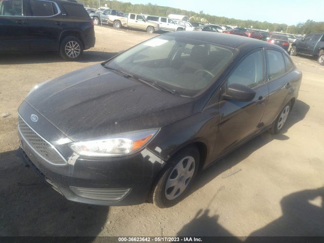 2016 FORD FOCUS S VIN: 1FADP3E22GL388484