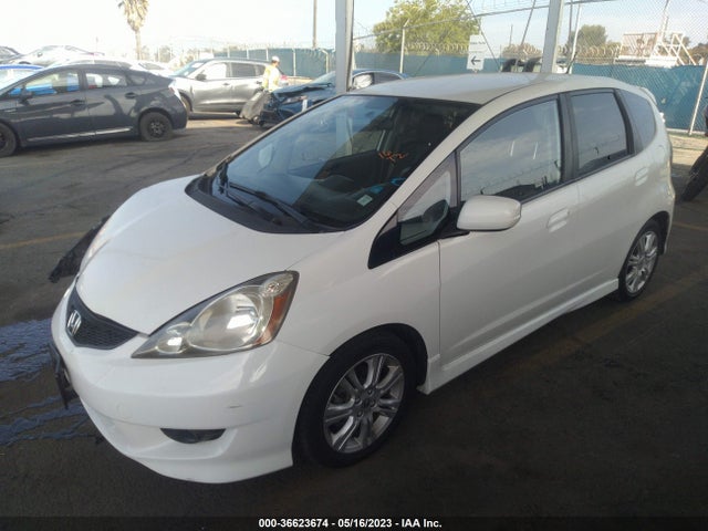 36623674 :رقم المزاد ، JHMGE8H57BC026304 vin ، 2011 Honda Fit Sport مزاد بيع