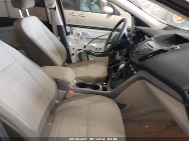 1FMCU9G9XFUC37375 Ford ESCAPE SE