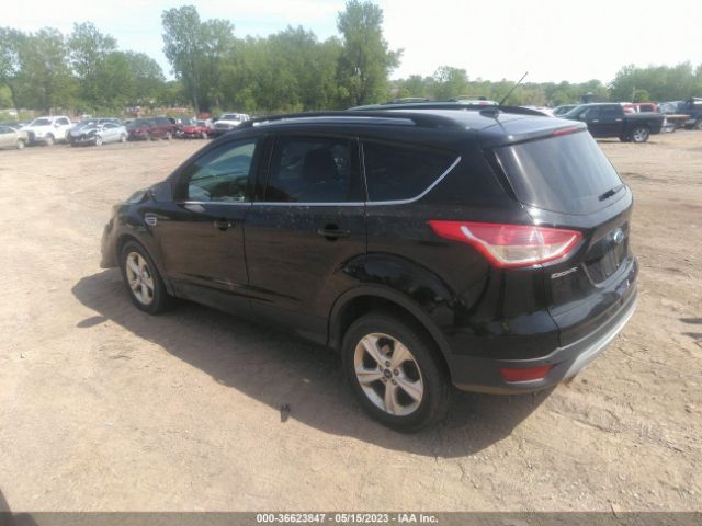 1FMCU9GX5GUA46317 Ford ESCAPE SE
