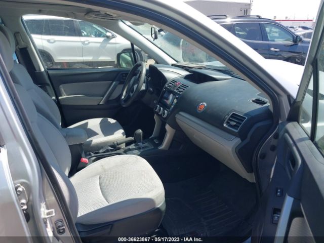 JF2SJAGC1JH464415 Subaru Forester Premium