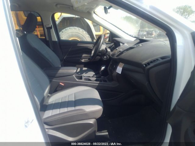 1FMCU0F72KUC07230 Ford ESCAPE S