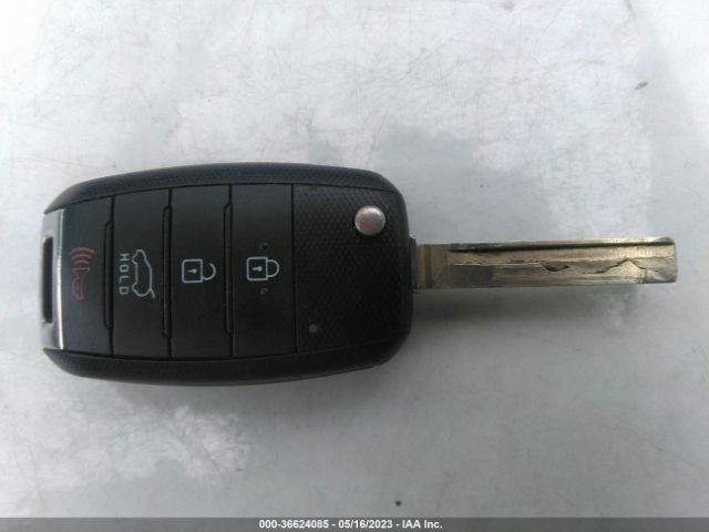 5XYPG4A36GG099888 KIA SORENTO LX