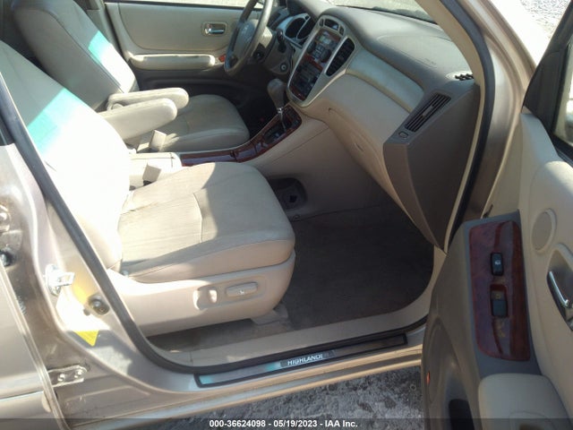 2004 TOYOTA HIGHLANDER LIMITED VIN: JTEDP21A940025688