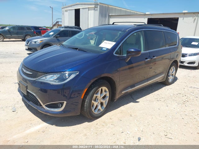 2C4RC1BG2HR823173 Chrysler Pacifica Touring-l
